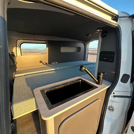 Va De Vans Szálloda *