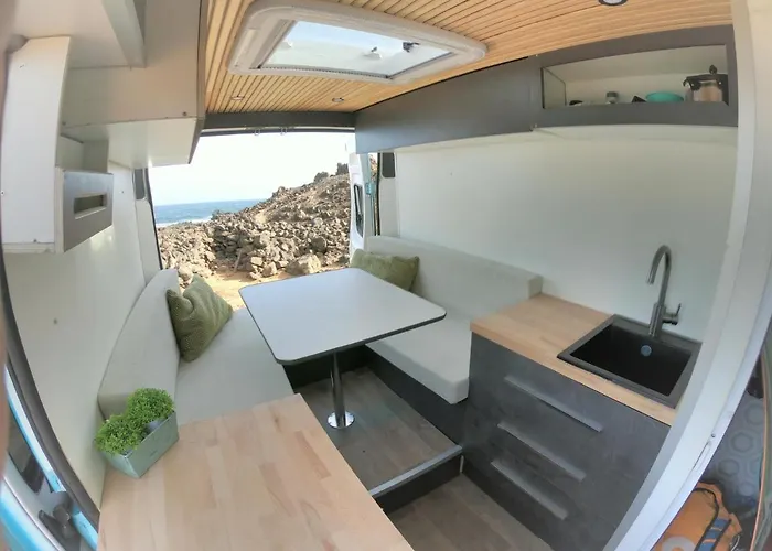 Va De Vans מלון *